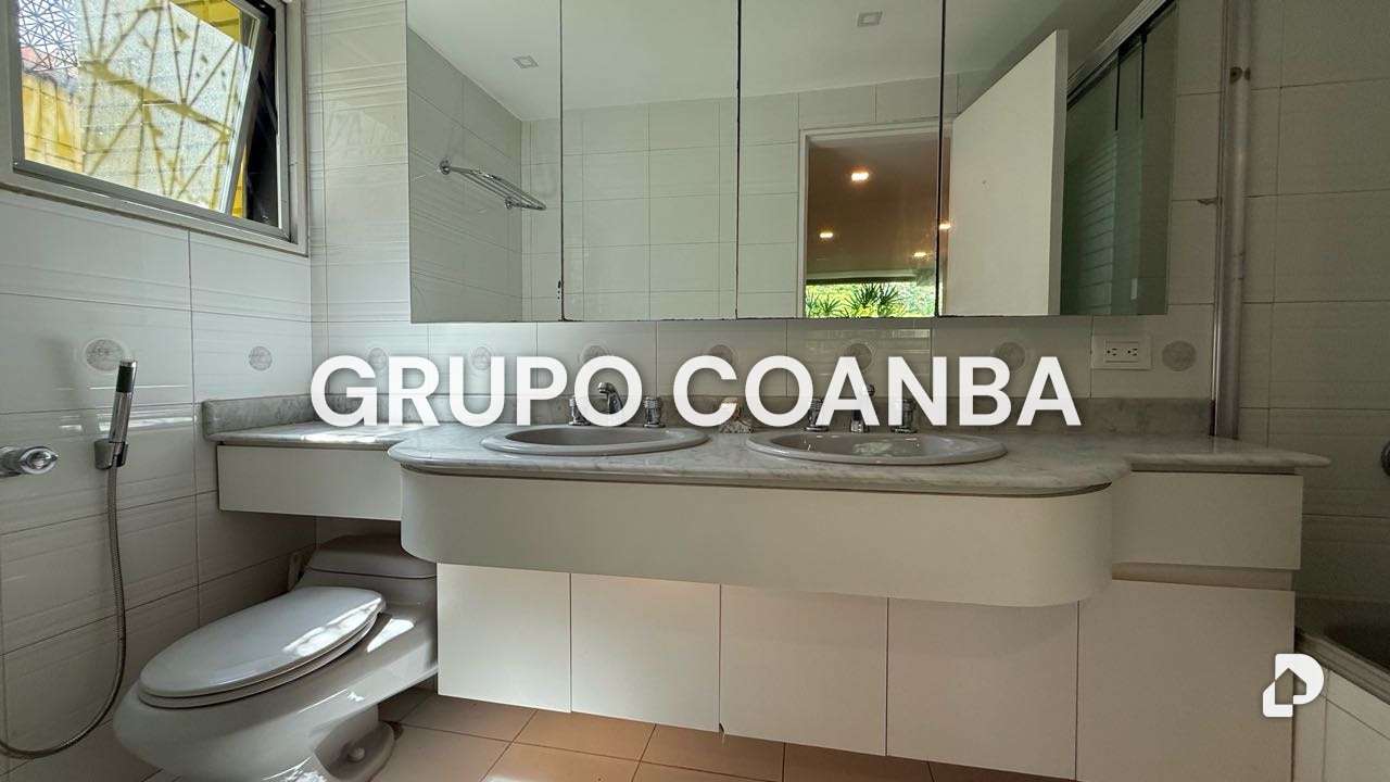 Casa en Los Palos Grandes, Caracas – 14