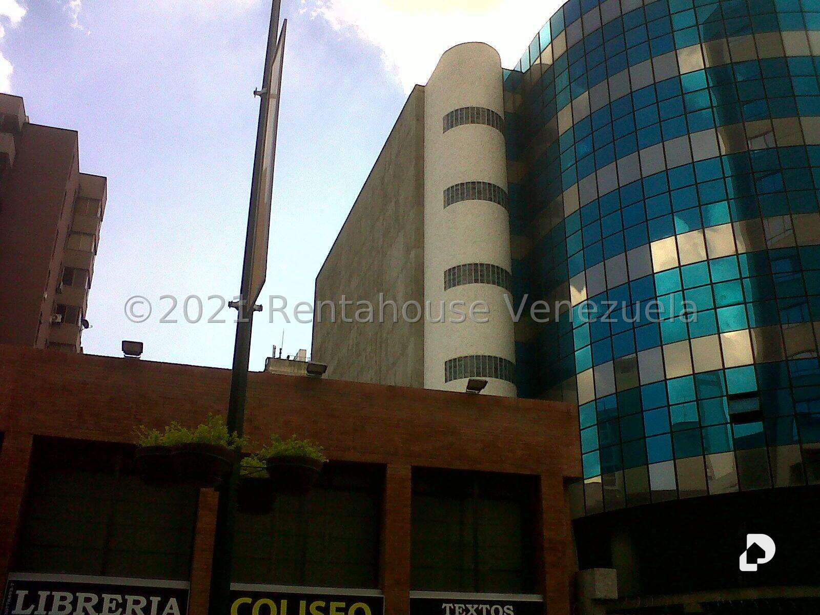 Edificio en Sabana Grande, Caracas – 18