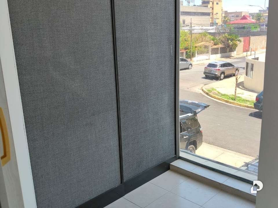 Office in Urbanización El Penonal, Lechería – 22
