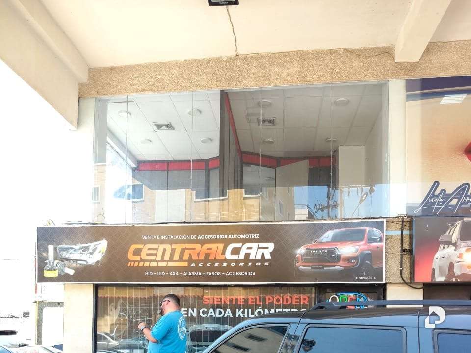 Office in Urbanización El Penonal, Lechería – 1