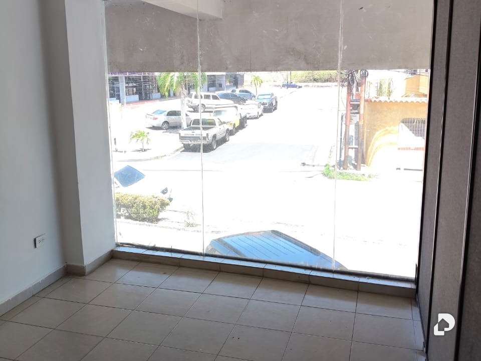 Office in Urbanización El Penonal, Lechería – 25