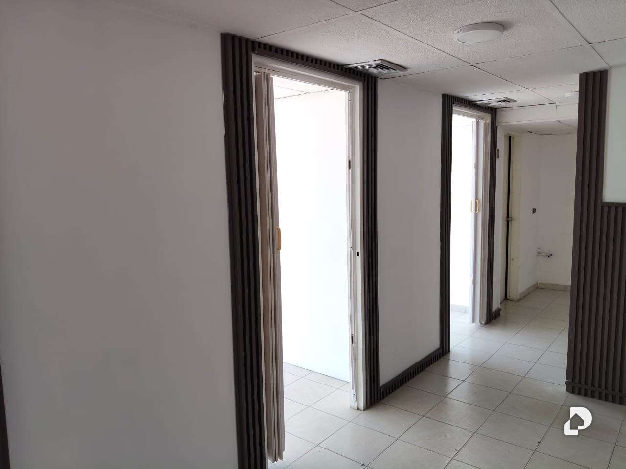 Office in Urbanización El Penonal, Lechería – 8