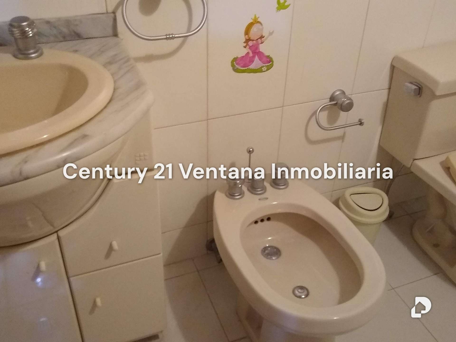 Casa en Santa Cecilia, Caracas – 22