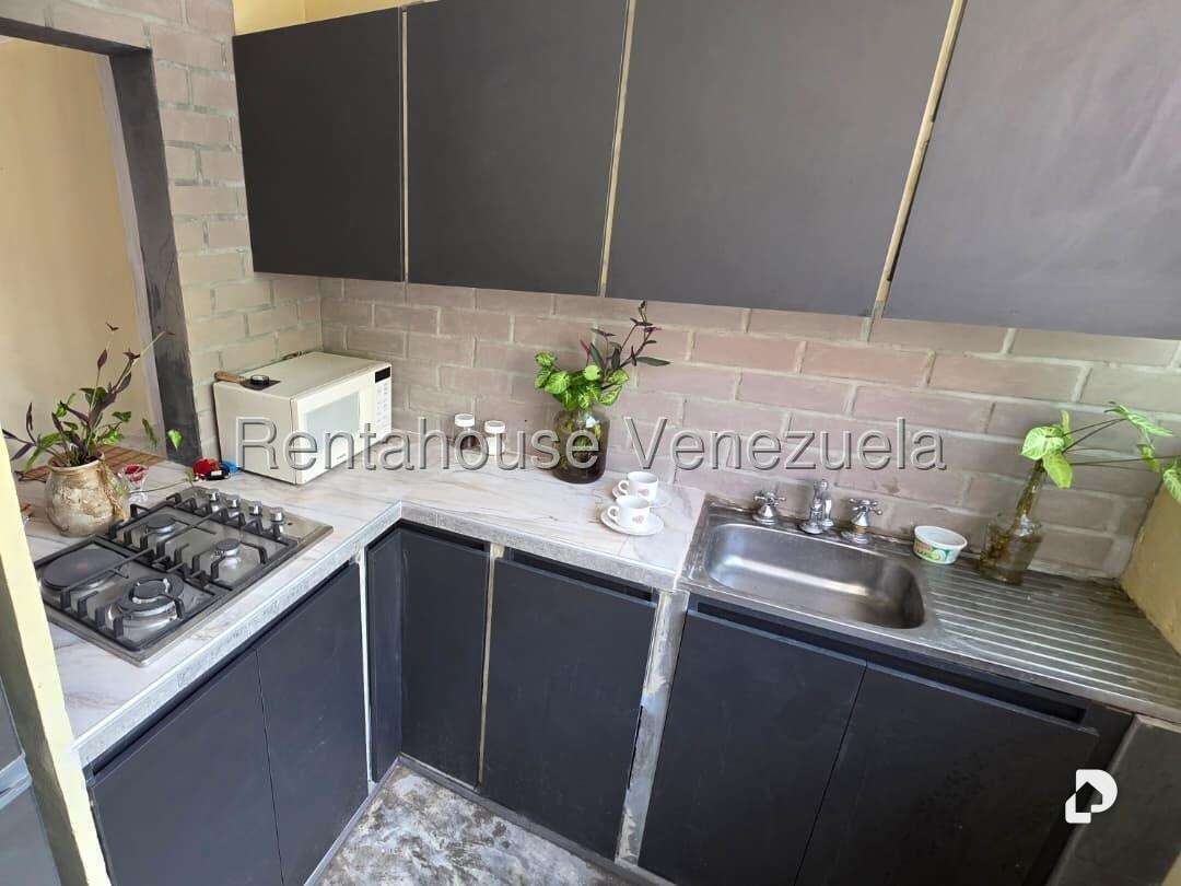 House in El Ingenio, Guatire – 11
