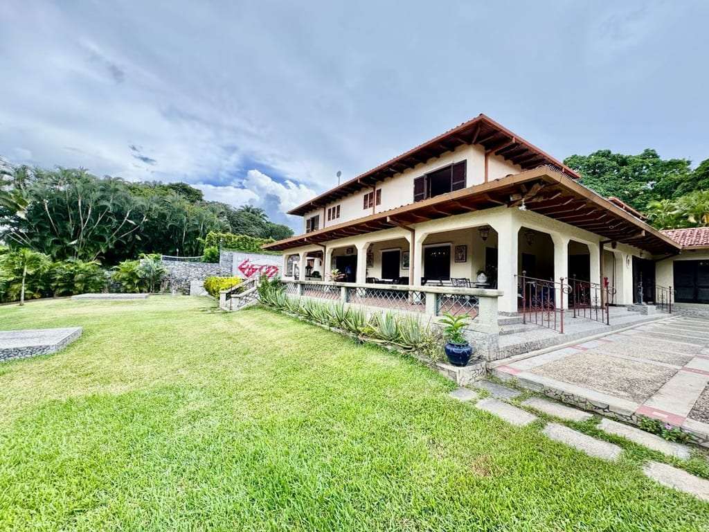 Casa en Valle Arriba, Caracas - 1