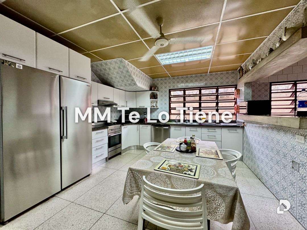 Casa en Valle Arriba, Caracas – 17