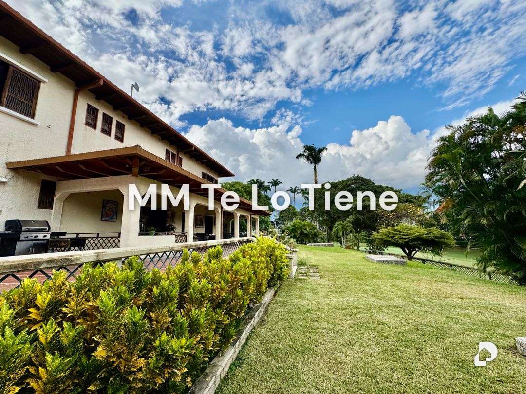 Casa en Valle Arriba, Caracas – 16