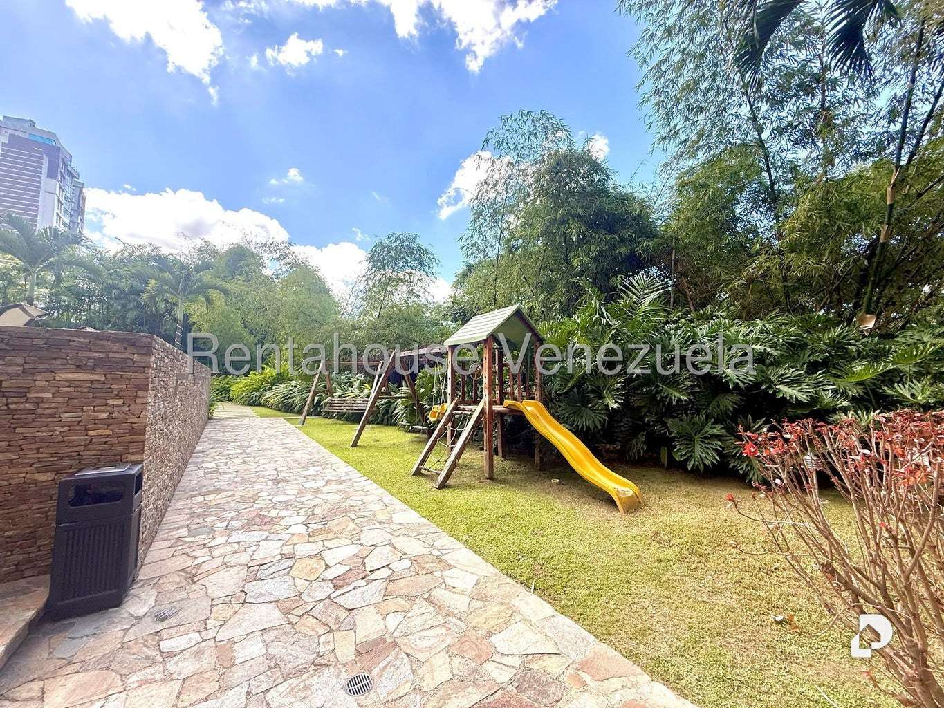 Apartamento en Campo Alegre, Caracas – 12