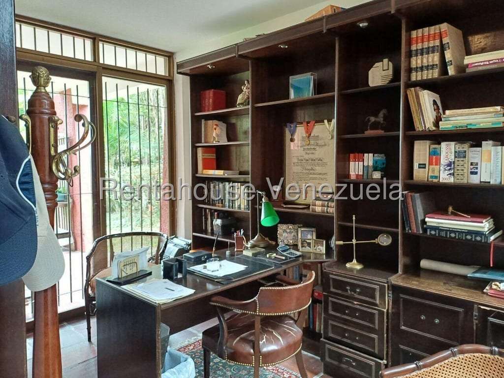 Casa en La Lagunita Country Club, Caracas