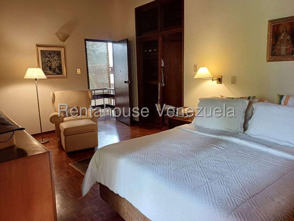 Casa en La Lagunita Country Club, Caracas
