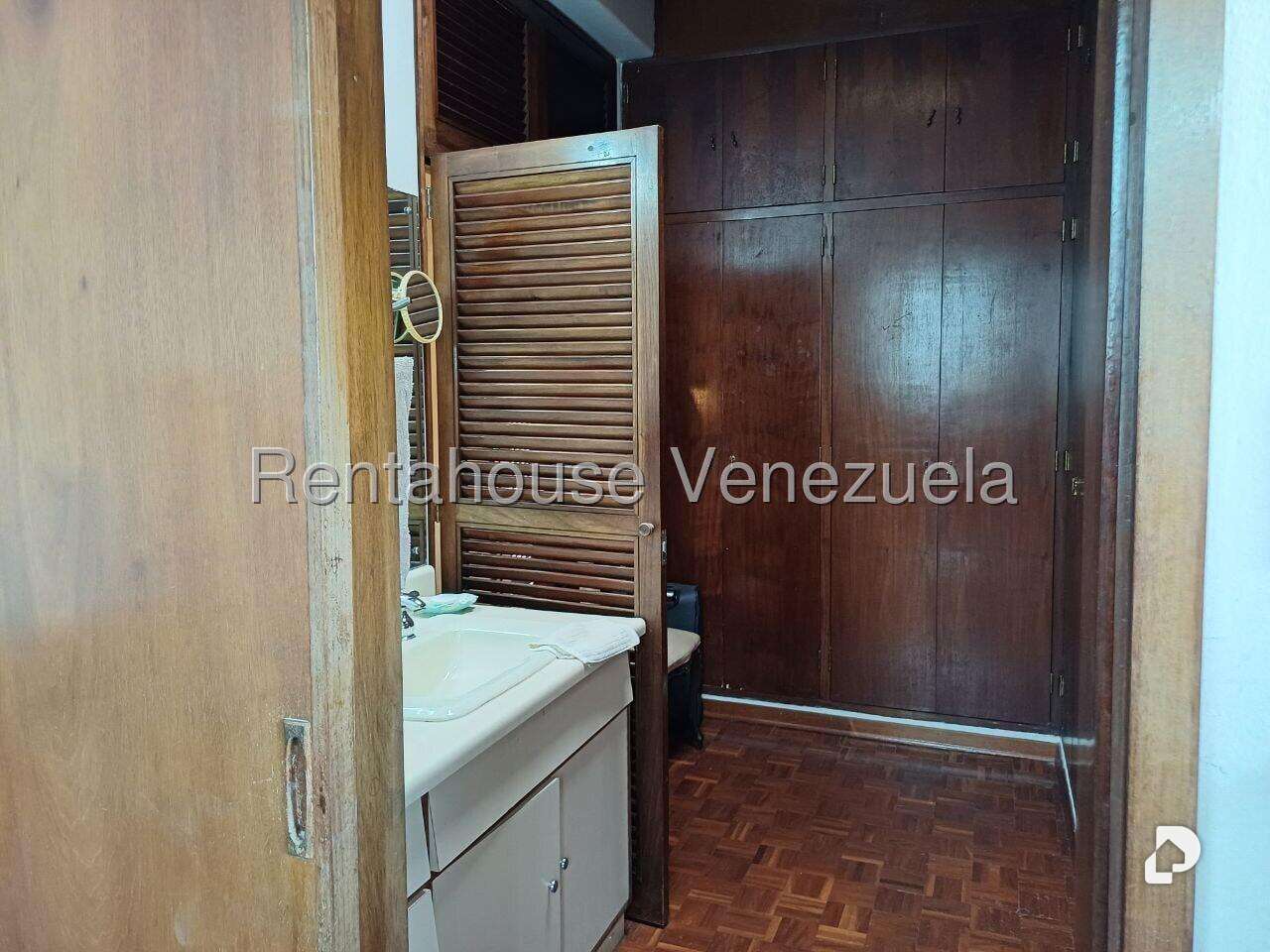 Casa en La Lagunita Country Club, Caracas – 33