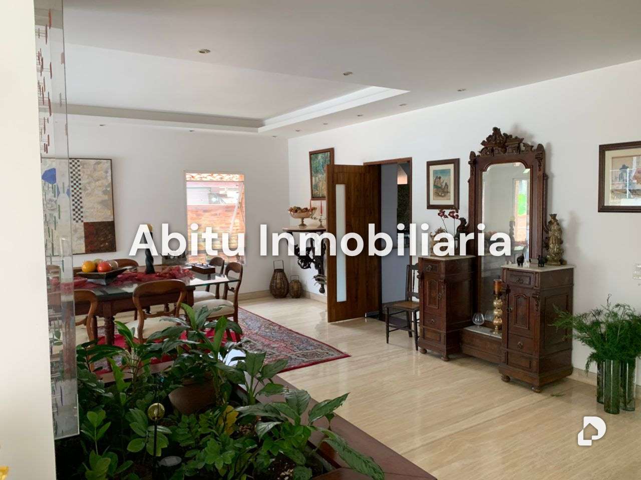 Casa en La Floresta, Caracas – 25