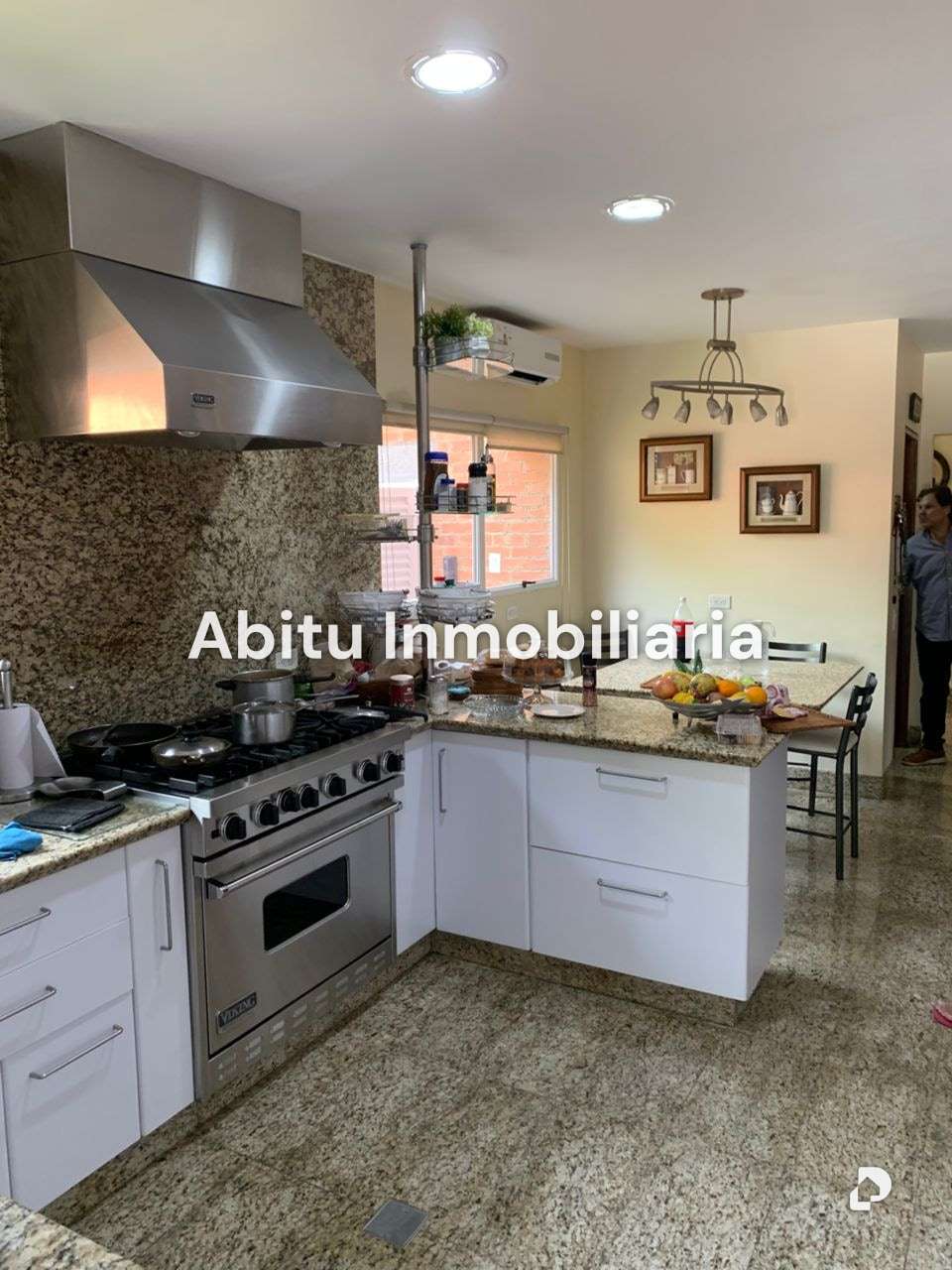 Casa en La Floresta, Caracas – 13