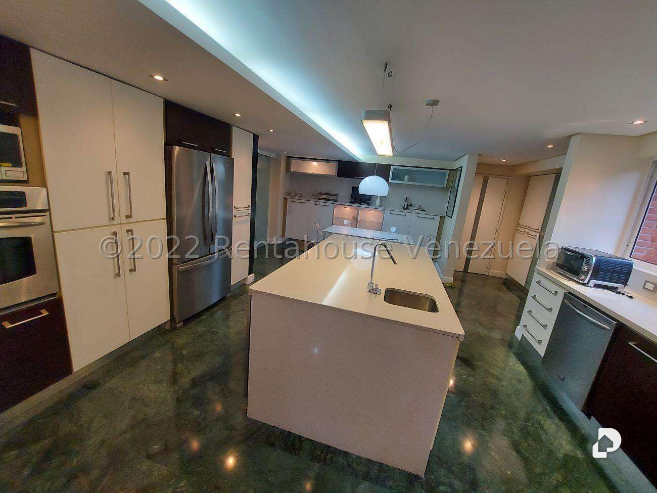 Apartamento en Lomas de La Alameda, Caracas – 13