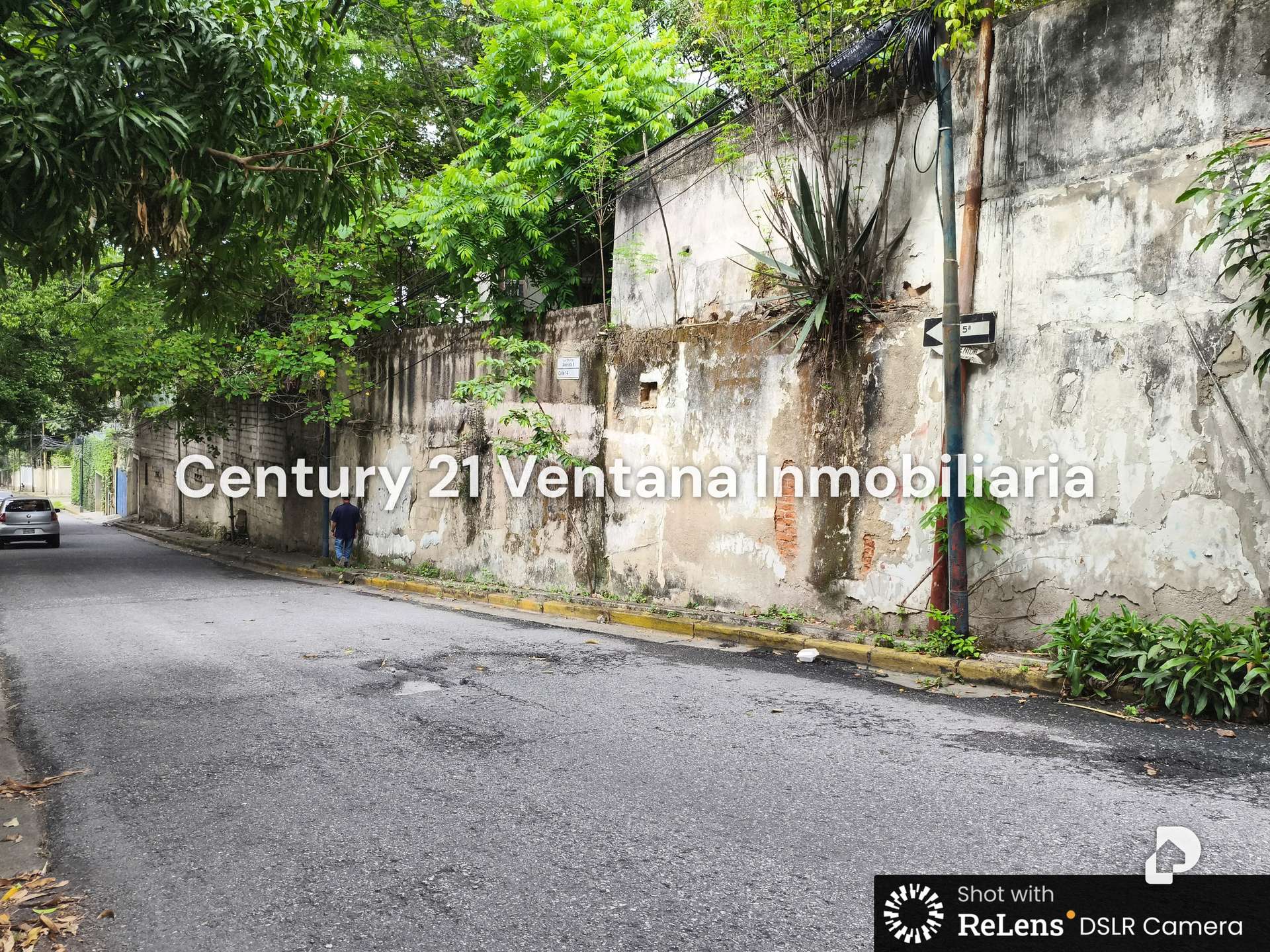 Land in Los Chorros, Caracas – 8