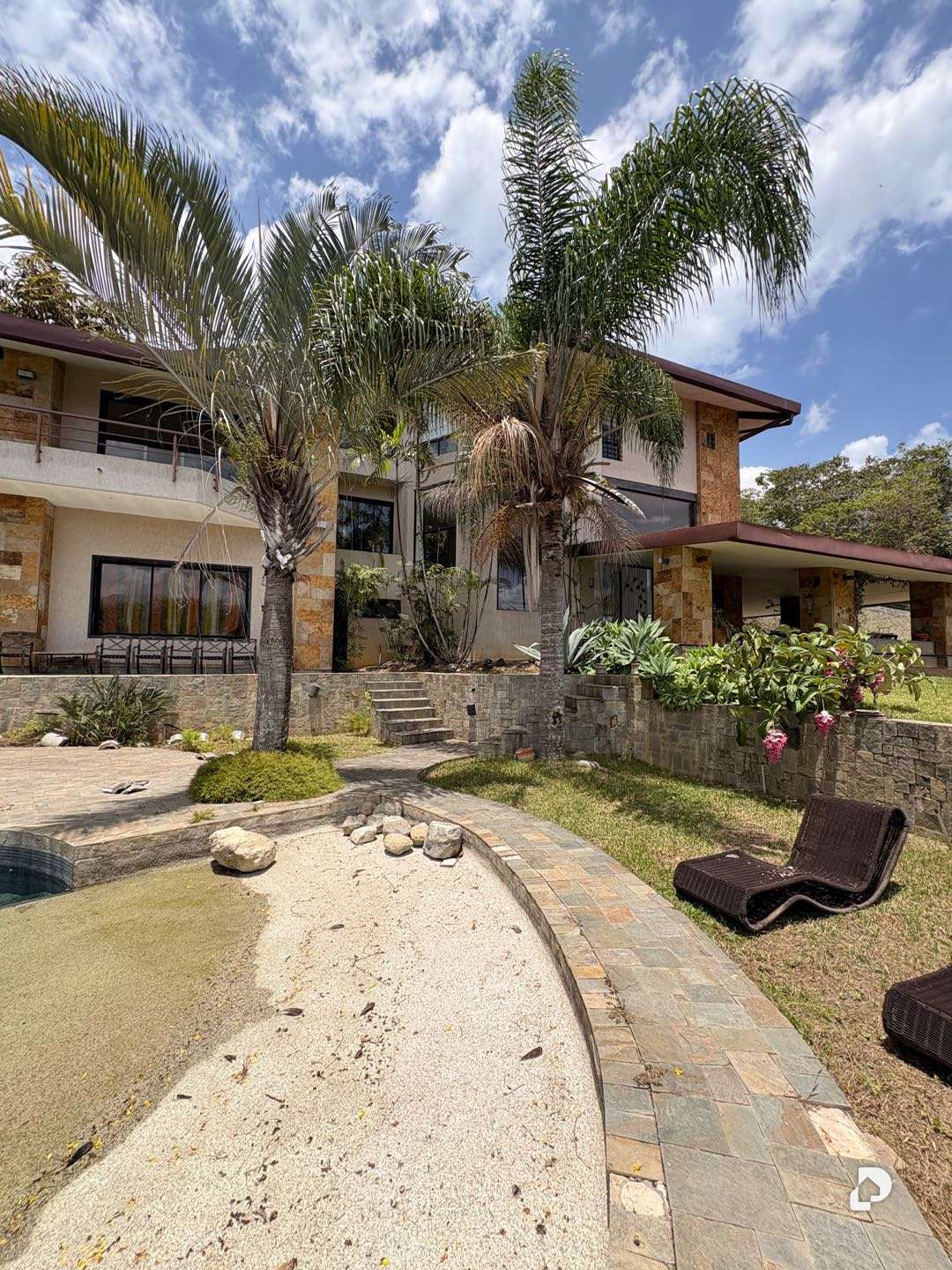 Casa en La Trinidad, Caracas – 2