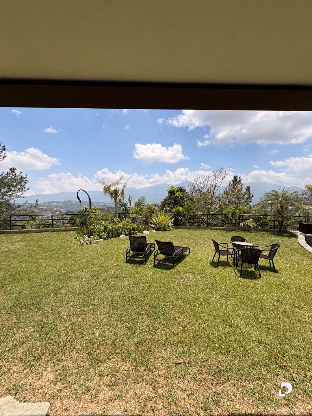 Casa en La Trinidad, Caracas – 19