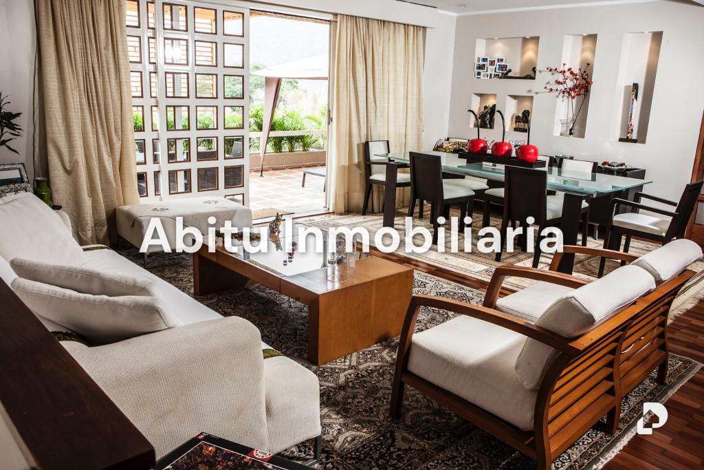 Casa en Urb. Miranda, Caracas – 2