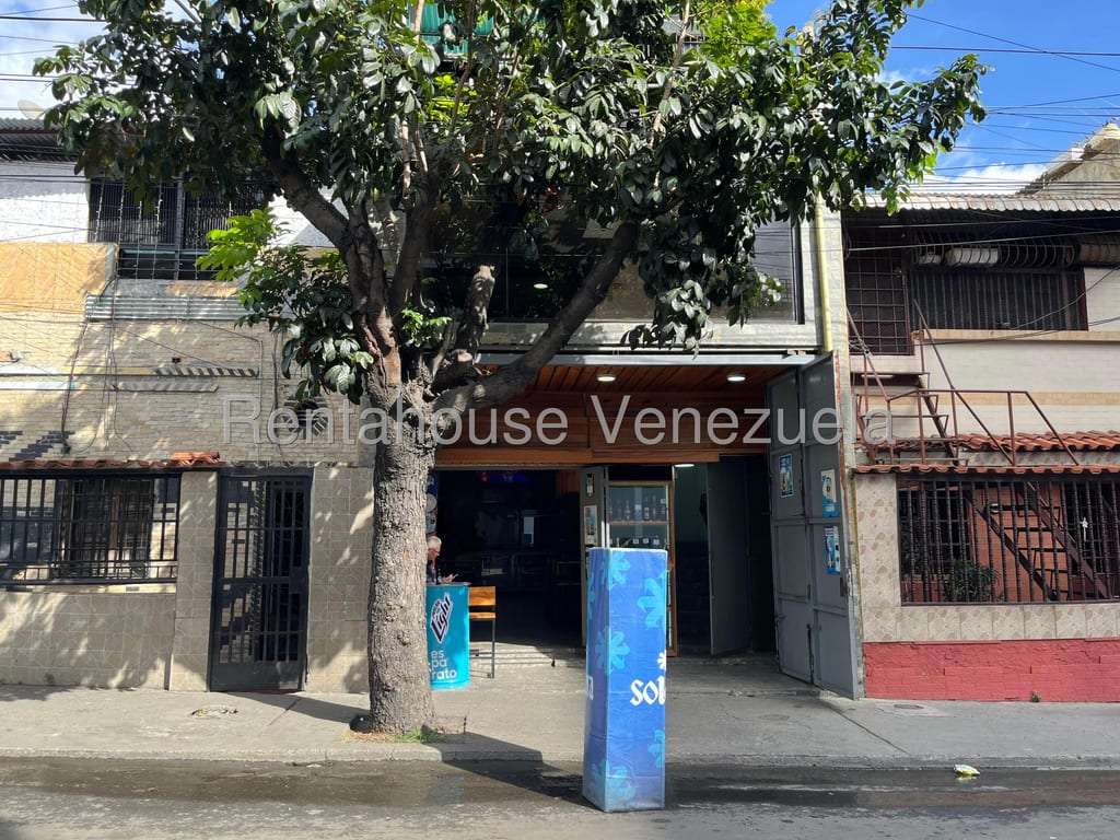 Commercial space in Catia, Caracas - 1