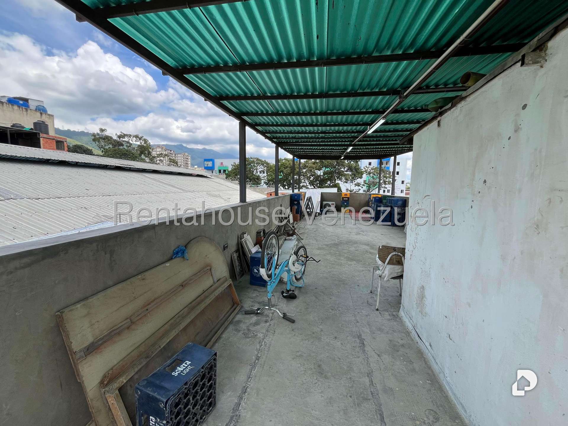 Local comercial en Catia, Caracas – 28
