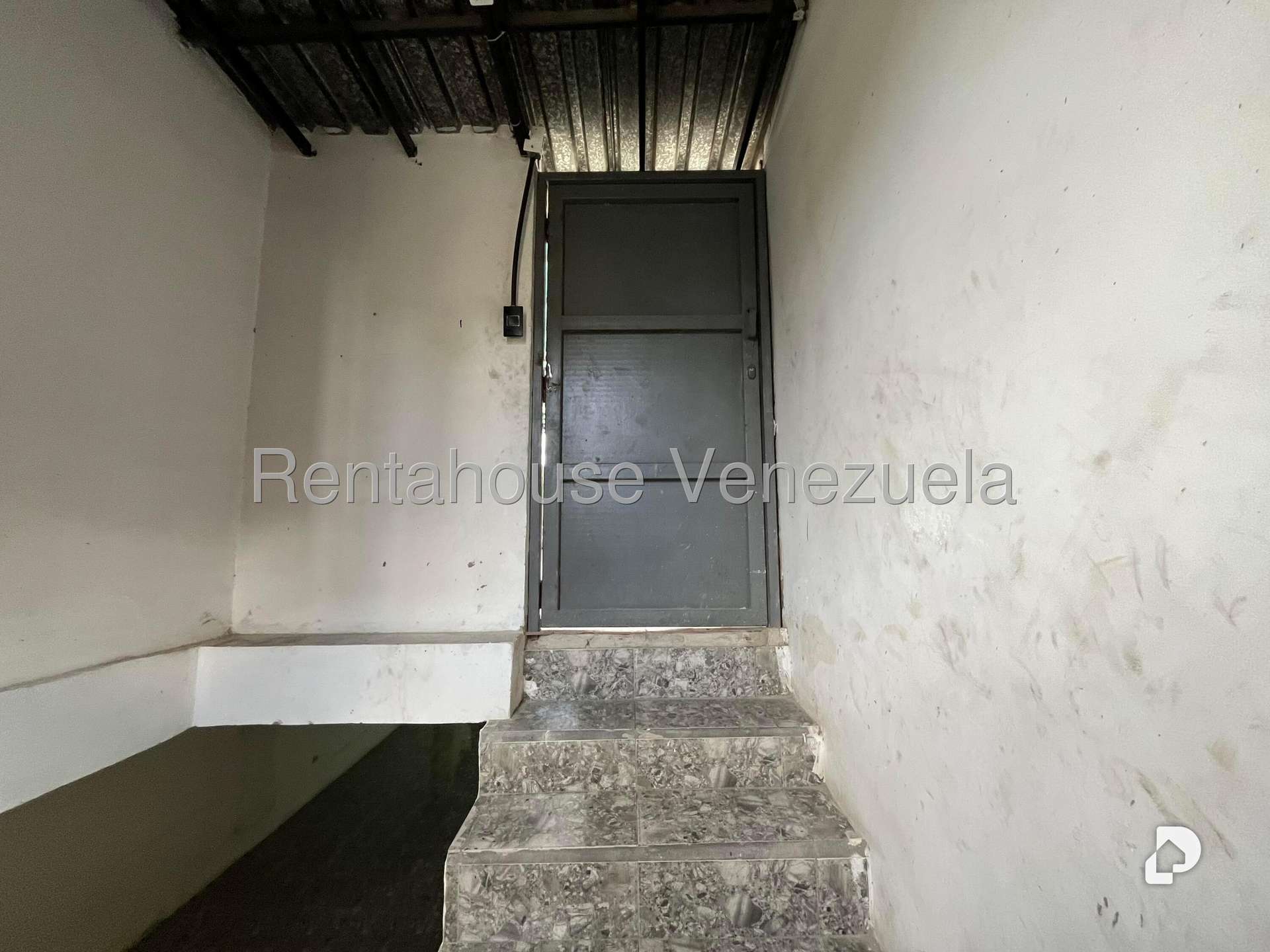 Local comercial en Catia, Caracas – 25
