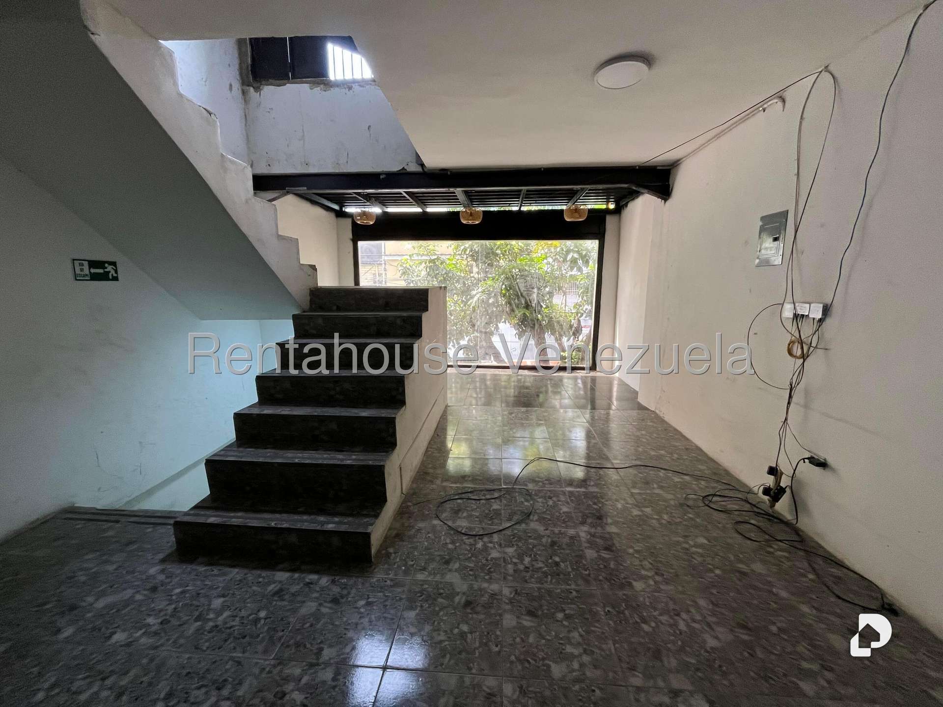 Local comercial en Catia, Caracas – 19