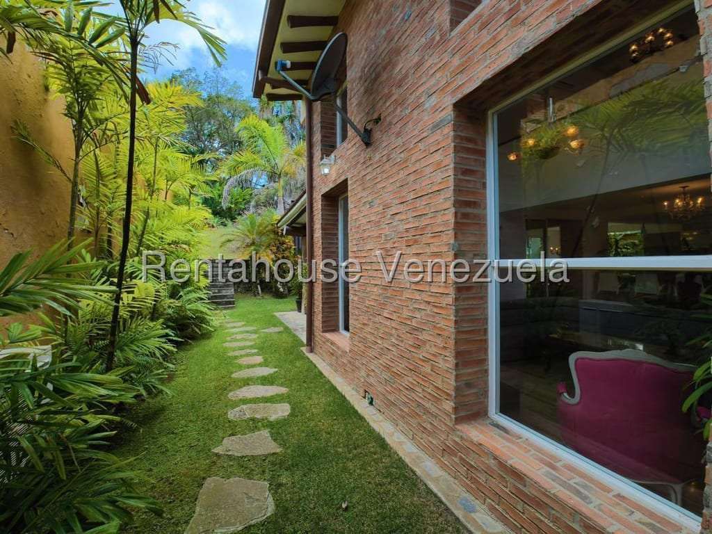Casa en La Lagunita Country Club, Caracas