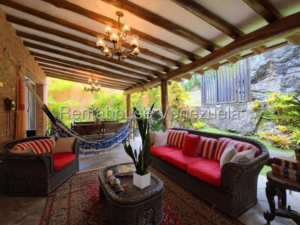 Casa en La Lagunita Country Club, Caracas