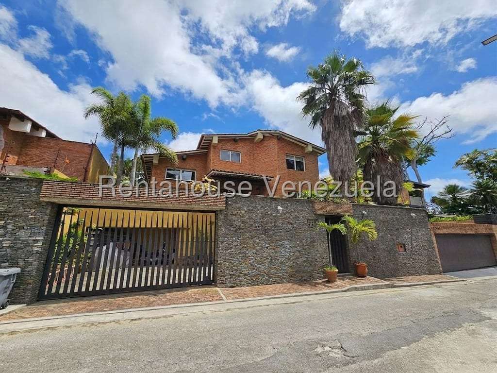 Casa en La Lagunita Country Club, Caracas