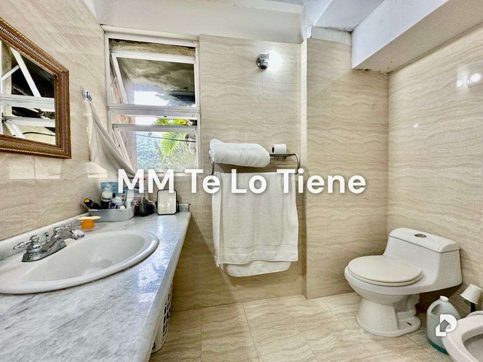 Casa en Los Guayabitos, Caracas – 12