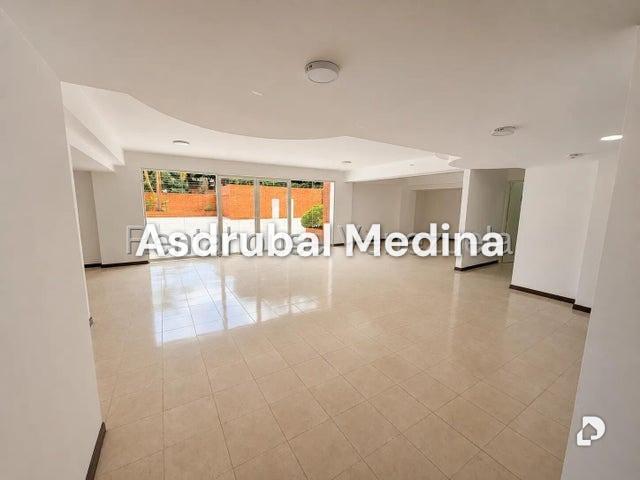 Apartamento en Urbanización Colinas de Los Chaguaramos, Caracas – 2
