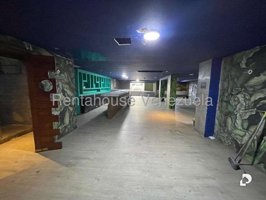 Local comercial en Las Mercedes, Caracas – 3