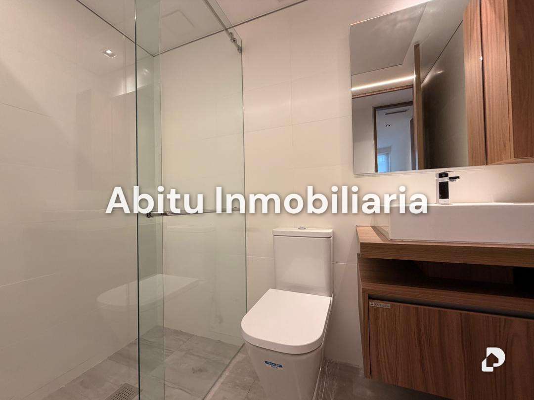 Apartamento en Las Mercedes, Caracas – 12