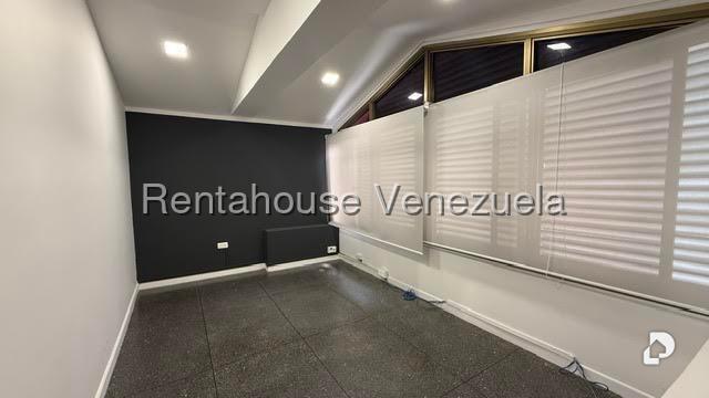 Oficina en Las Mercedes, Caracas – 4