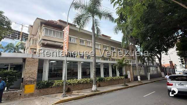 Oficina en Las Mercedes, Caracas – 1