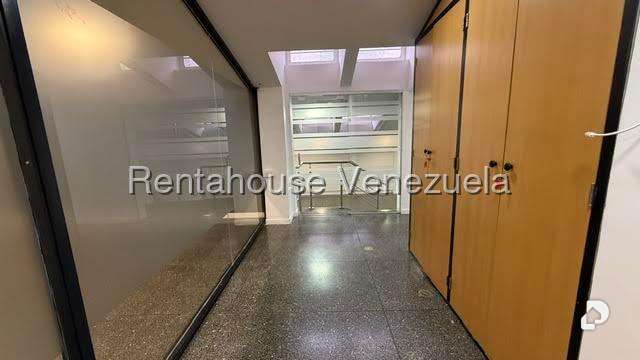 Oficina en Las Mercedes, Caracas – 2
