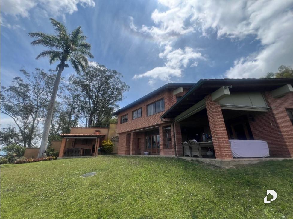 Casa en Alto Hatillo, Caracas – 1