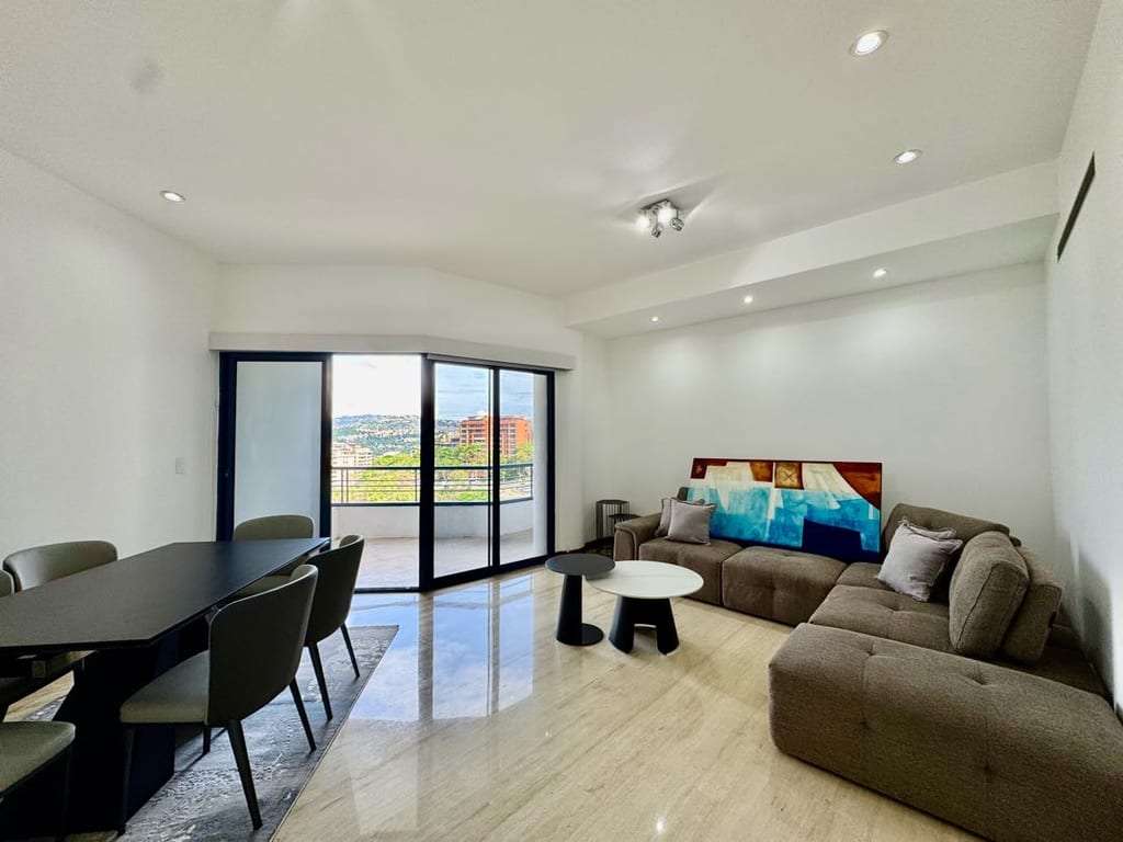 Apartamento en Colinas de Valle Arriba, Caracas - 1
