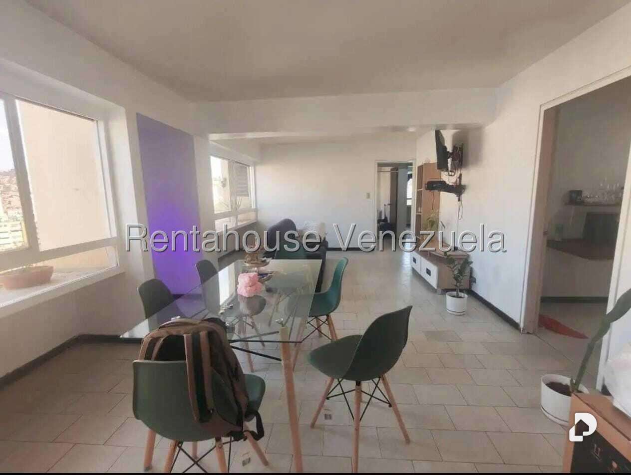 Apartamento en La Urbina, Caracas – 10