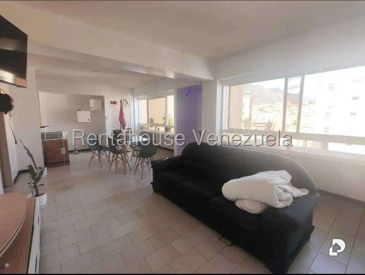 Apartamento en La Urbina, Caracas – 2