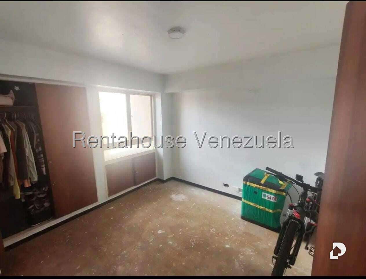 Apartamento en La Urbina, Caracas – 12