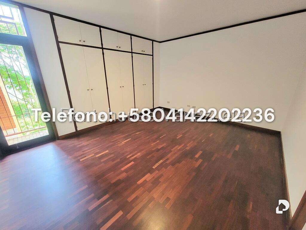 Casa en Colinas del Tamanaco, Caracas – 26