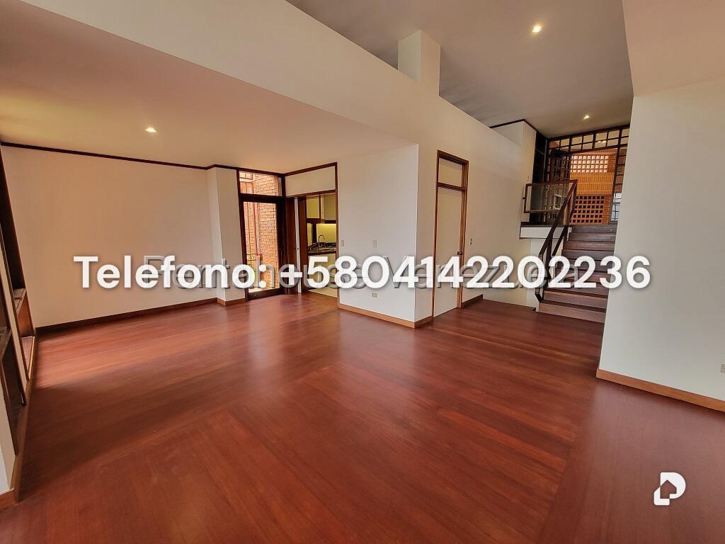 Casa en Colinas del Tamanaco, Caracas – 4