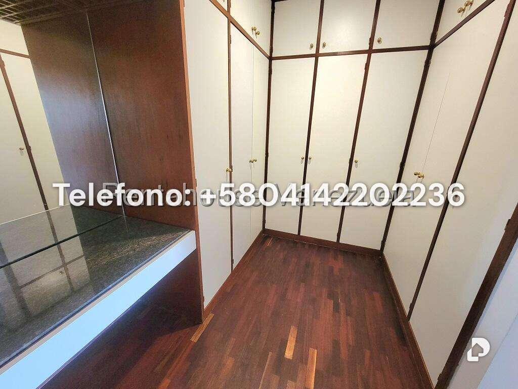 Casa en Colinas del Tamanaco, Caracas – 14