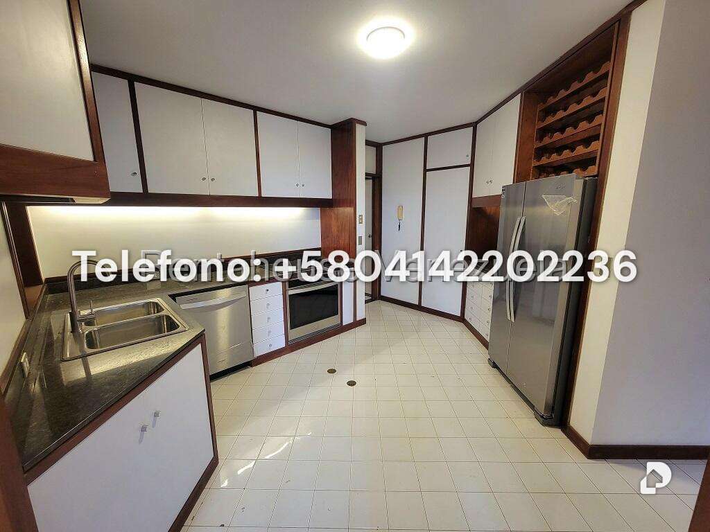 Casa en Colinas del Tamanaco, Caracas – 31