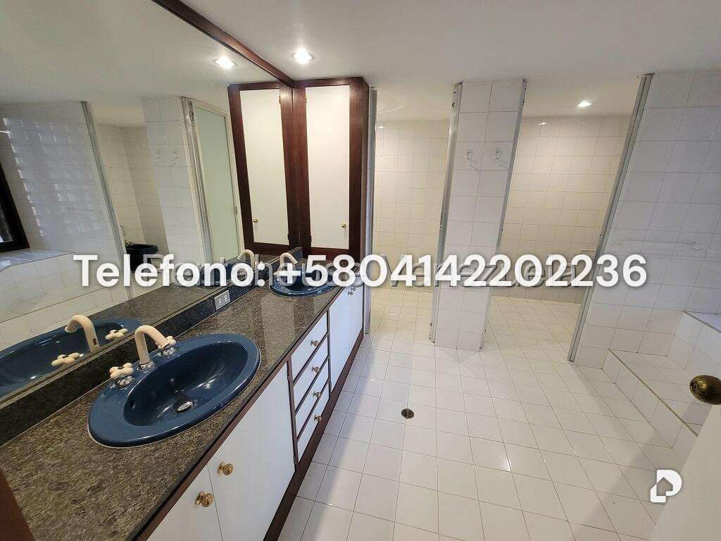 Casa en Colinas del Tamanaco, Caracas – 22
