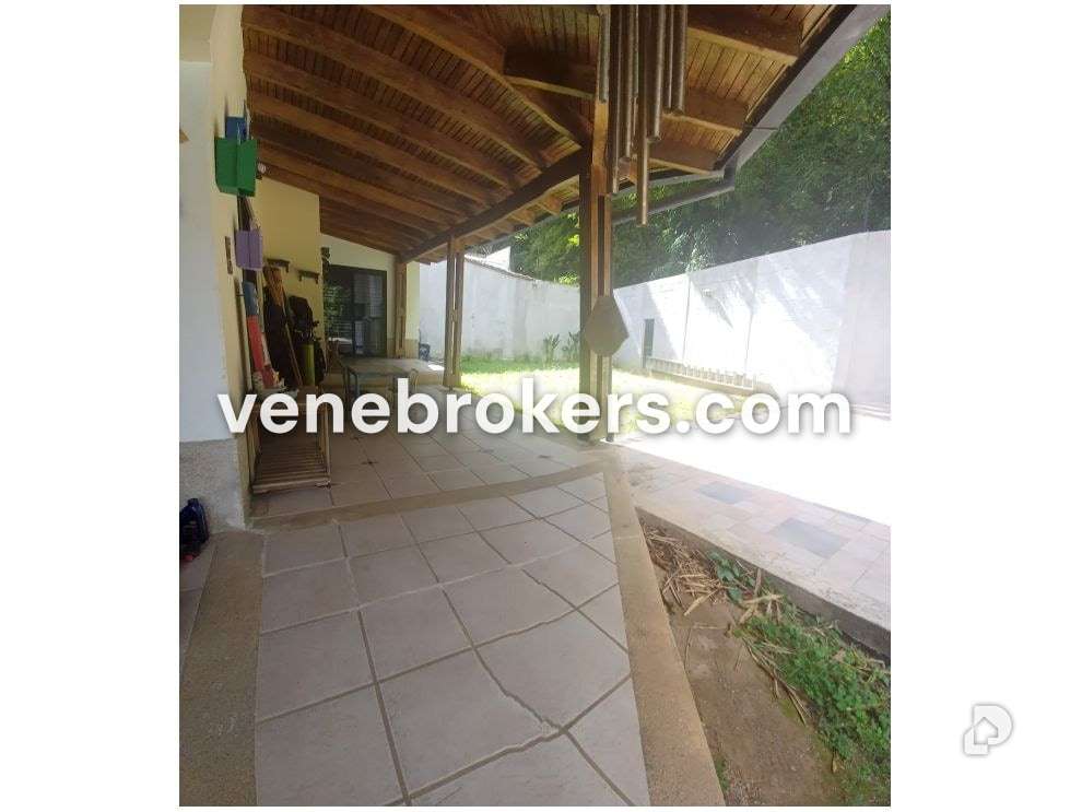 Casa en La Boyera, Caracas – 16