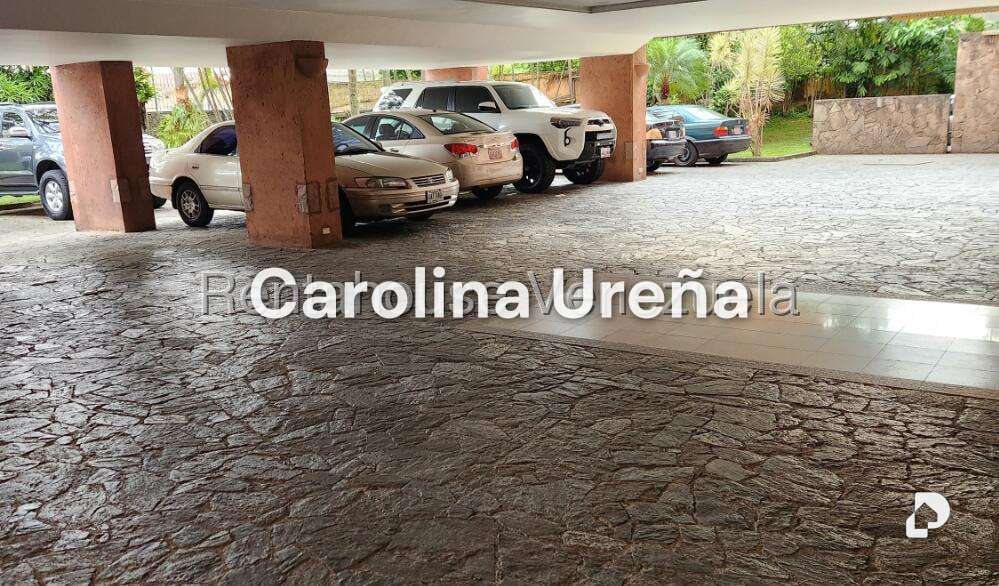 Penthouse en Alta Florida, Caracas – 15