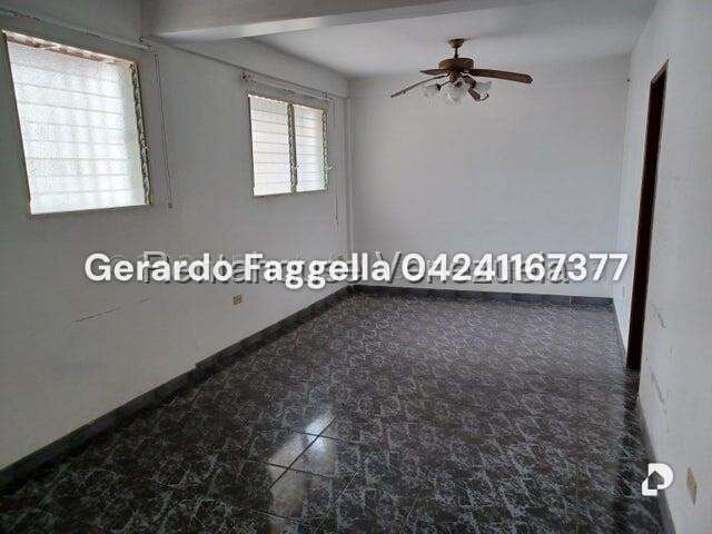 Casa en Las Acacias, Caracas – 13