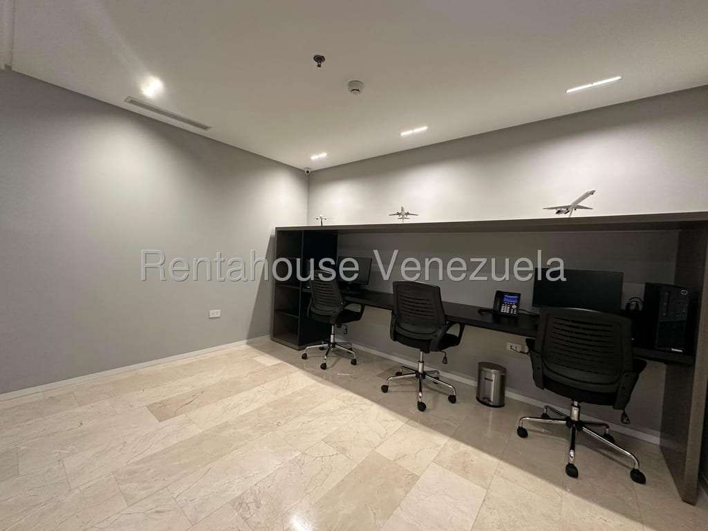 Oficina en Las Mercedes, Caracas